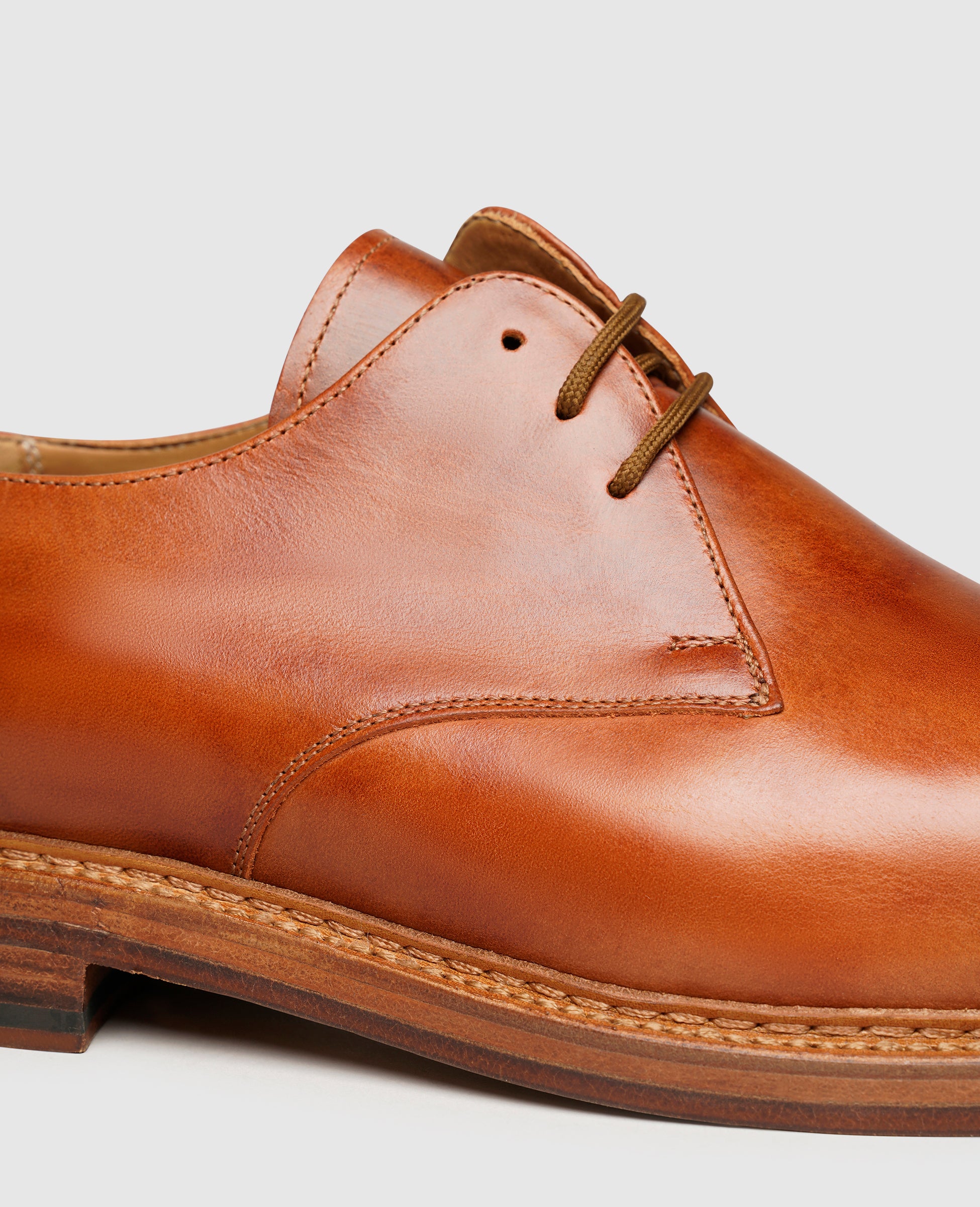 heinrich-dinkelacker-buda-plain-ma-derby-amber-mambo image 4
