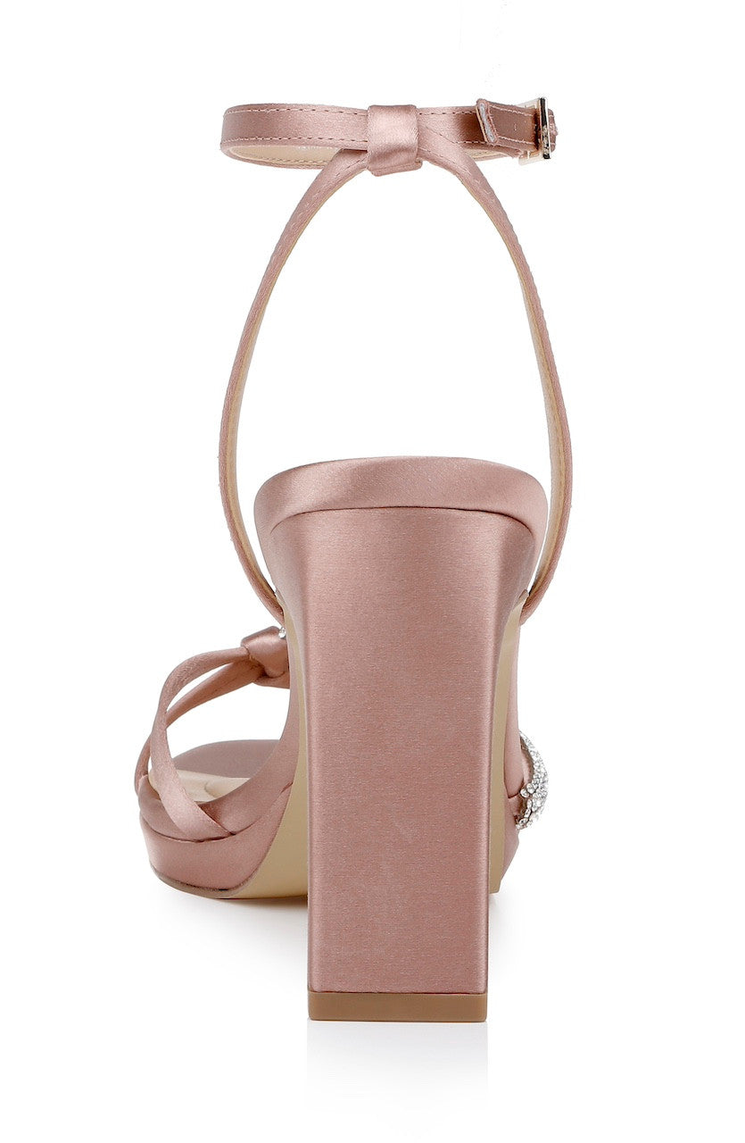 badgley-mischka-fila-plateau-sandale-schwarz image 7