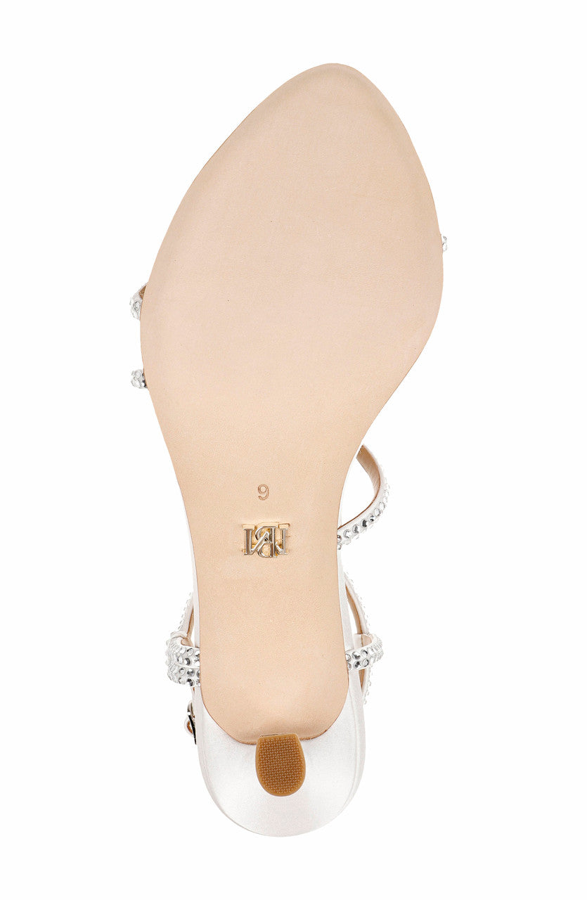 badgley-mischka-juliana-cross-strap-sandalen-wei-satin image 6