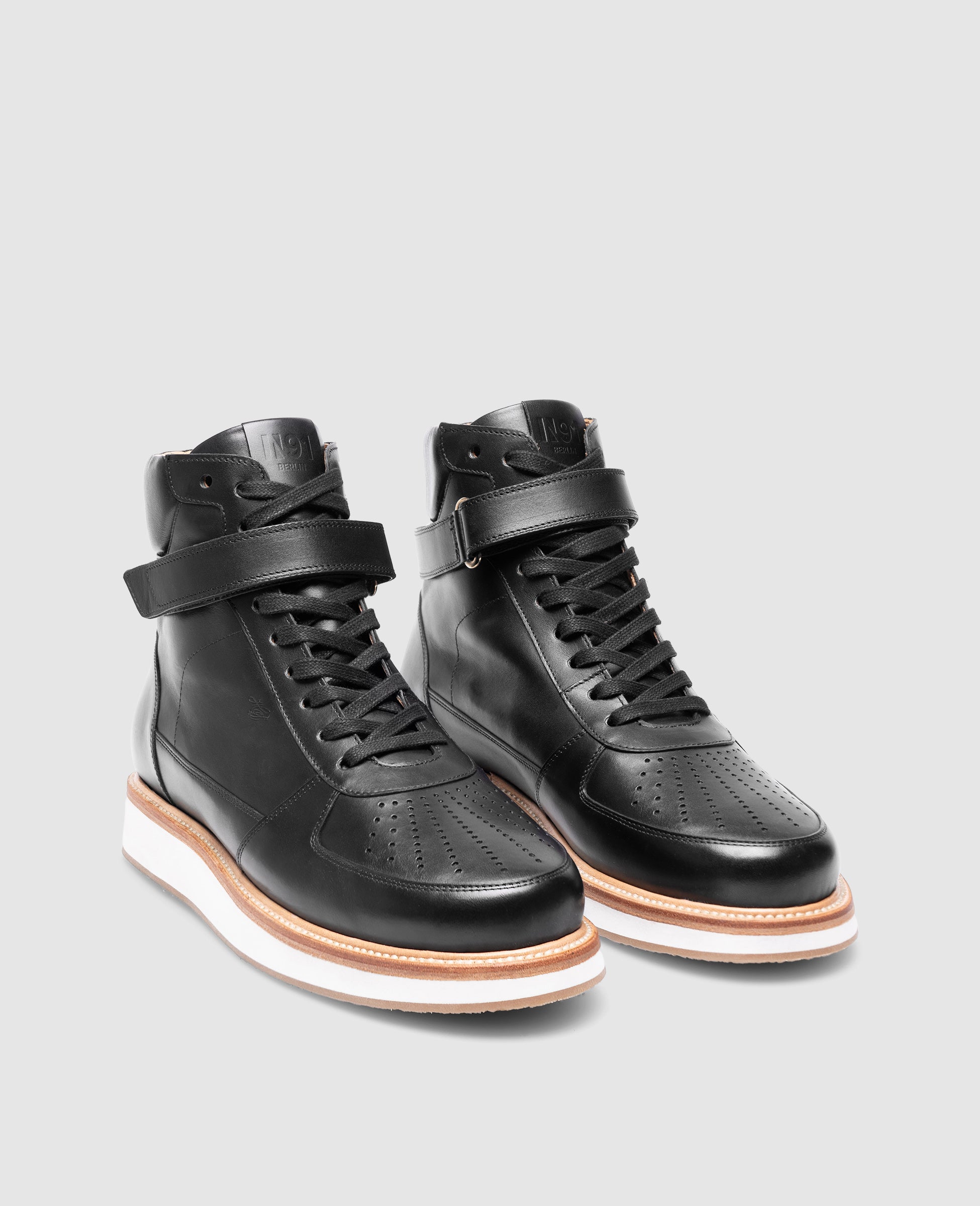 heinrich-dinkelacker-berlin-plain-bc-sneaker-black-boxcalf image 2