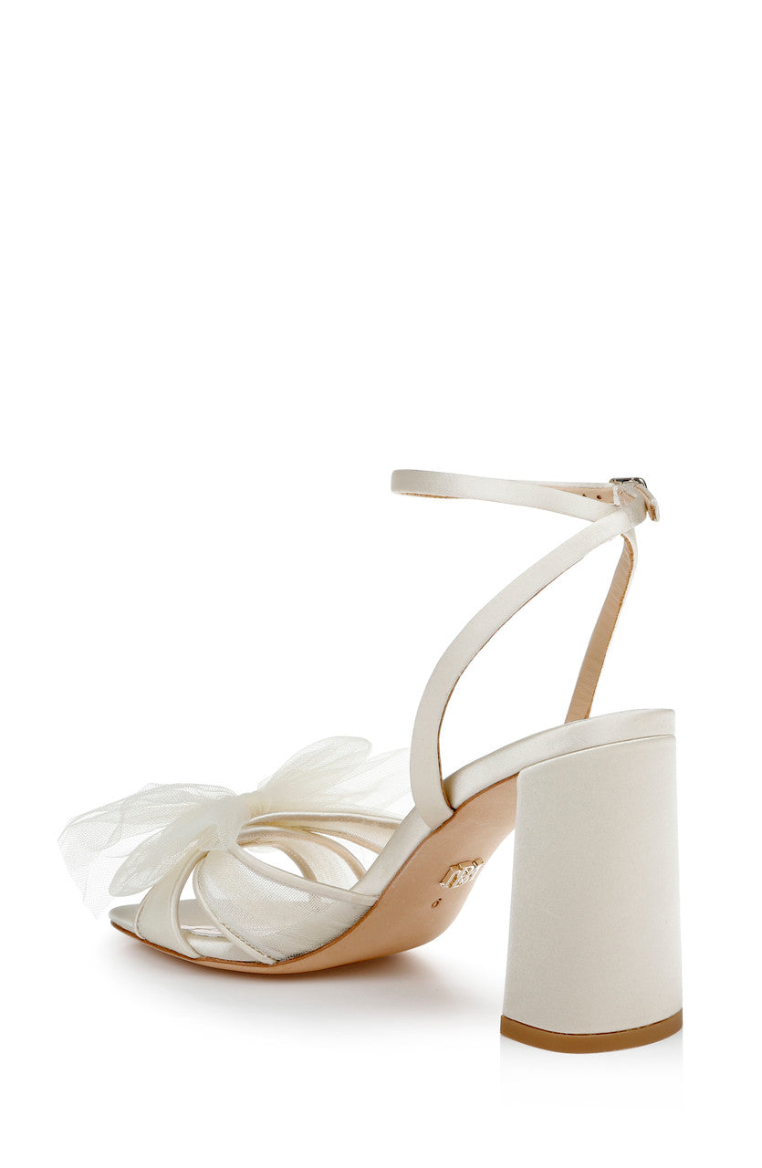badgley-mischka-tess-mp6333-sandalen-soft-white-schleife image 5