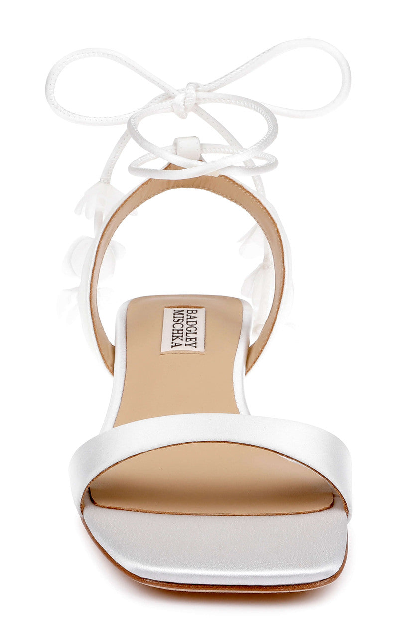badgley-mischka-westfield-mp8121-sandalen-white-satin-blockabsatz image 4