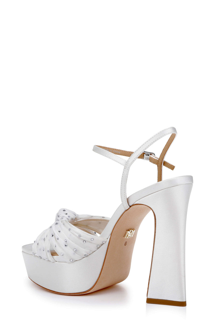 badgley-mischka-willabella-plateau-sandalen-wei-satin image 3
