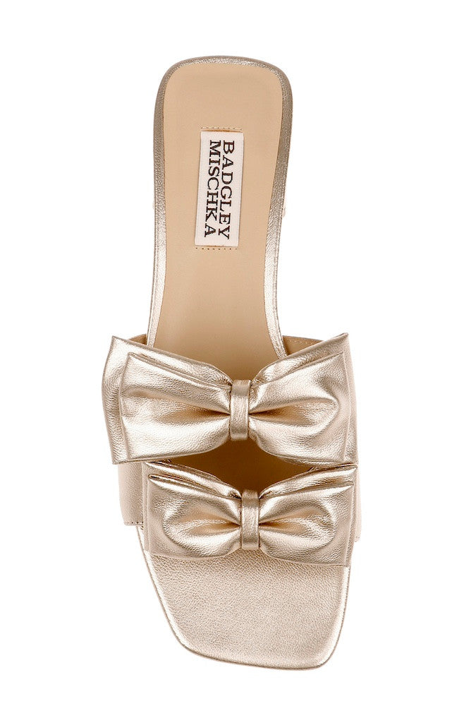 badgley-mischka-giorgia-ii-slides-champagne-schleife image 5