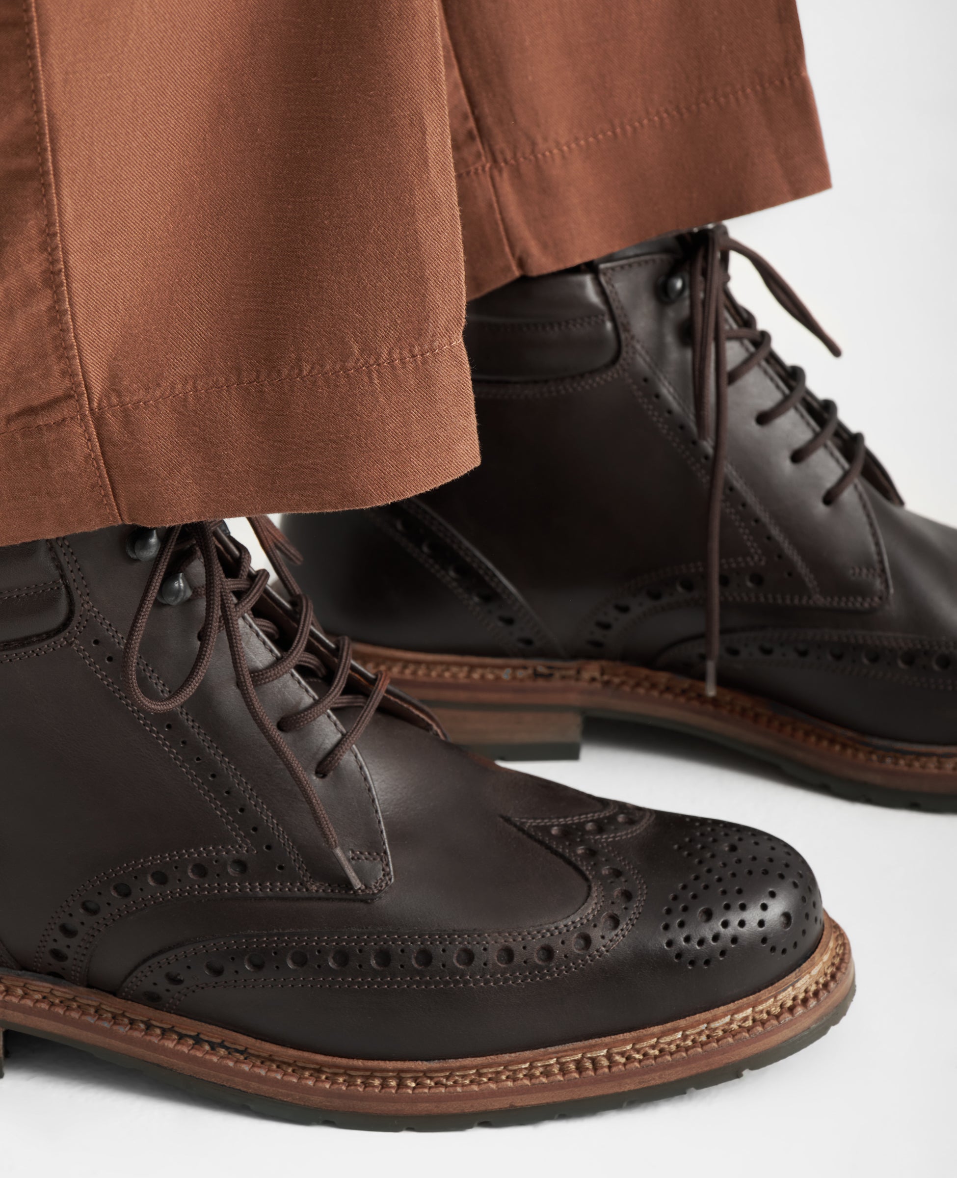 heinrich-dinkelacker-buda-full-brogue-derby-boot-coffee image 7