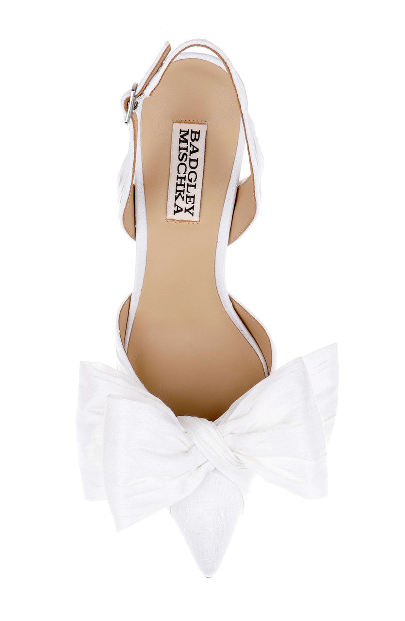 badgley-mischka-olisa-block-heel-slingback-pumps-white-silk-seide image 5