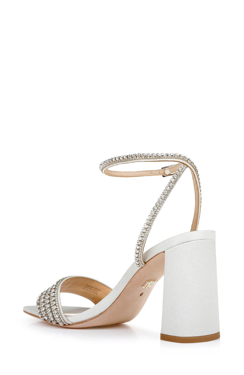 badgley-mischka-becca-strappy-block-heel-sandalen-ivory image 3