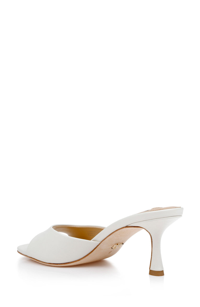 badgley-mischka-draya-mules-white-satin-65-mm-absatz image 2