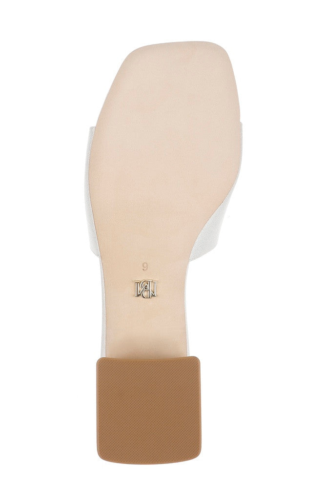 badgley-mischka-giorgia-mules-white-crepe-25-mm-blockabsatz image 6