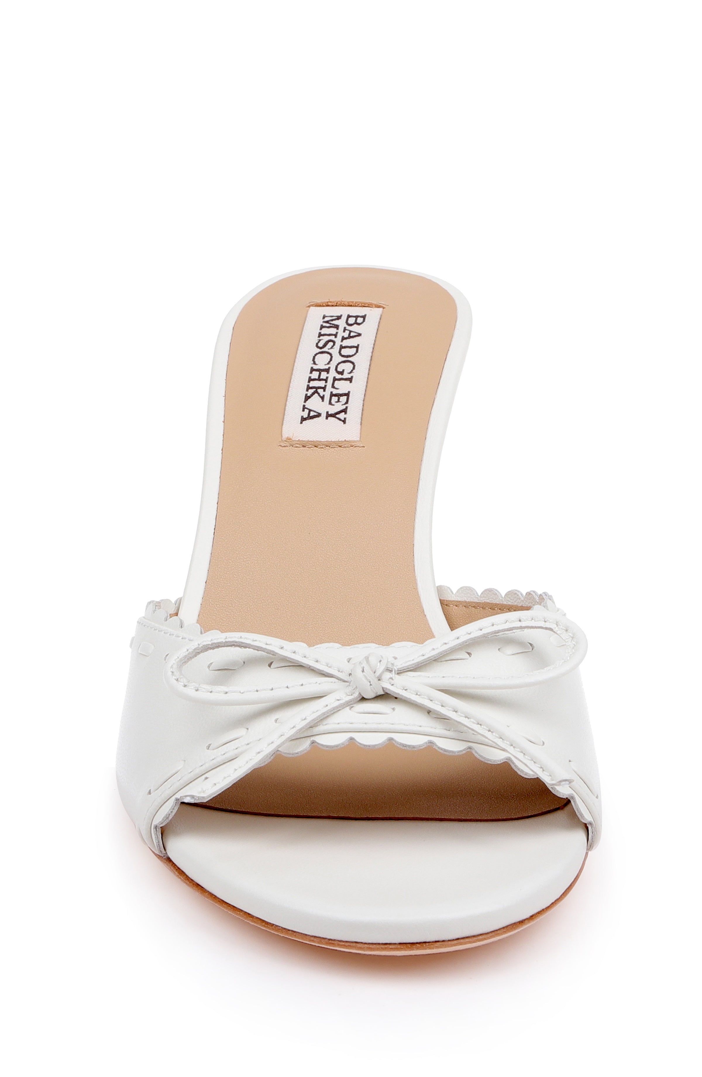 badgley-mischka-yaritza-bow-sandale-wei-leder image 4
