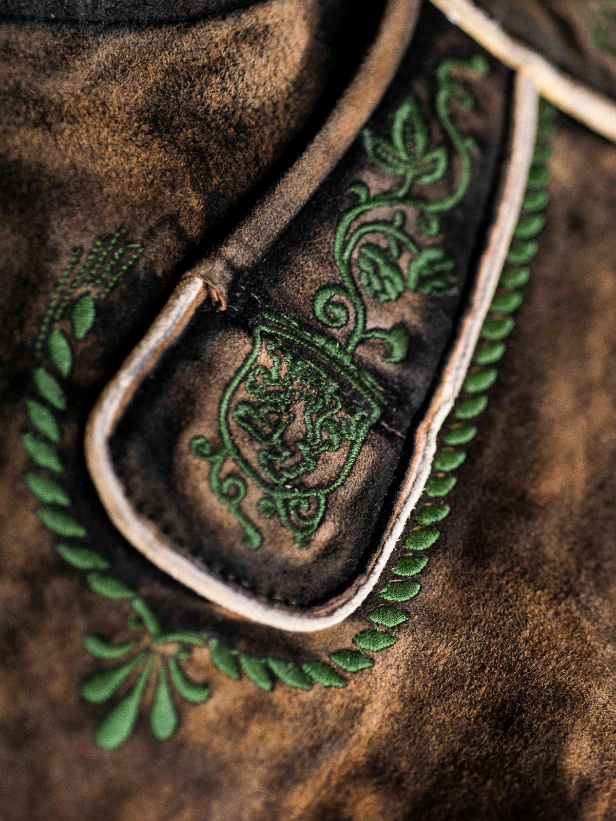 himmel-arsch-zwirn-braumeister-lederhose-wildbock image 6