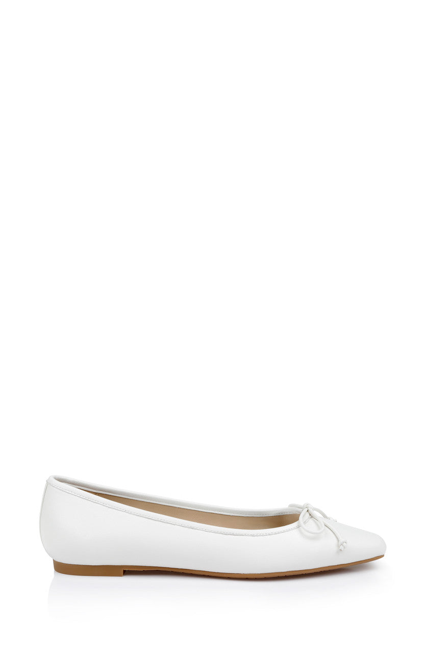 badgley-mischka-cam-flats-wei-leder-mit-schleife image 8