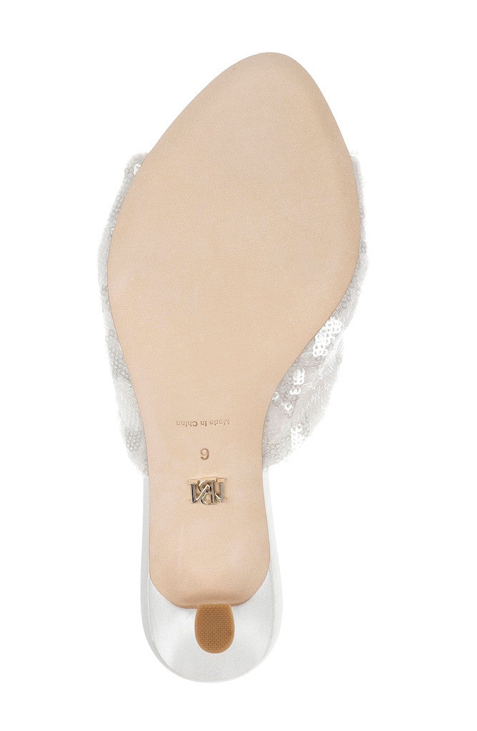 badgley-mischka-gailea-mp7801-mules-pailletten-white-sequins image 6