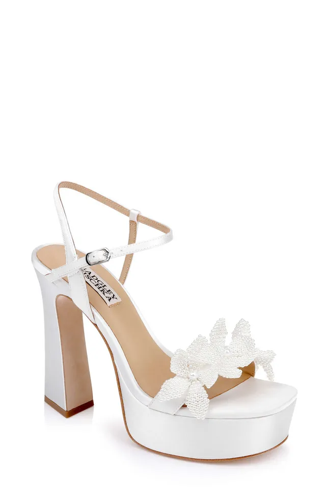 badgley-mischka-wicket-plateau-sandalette-wei-satin-85mm image 1