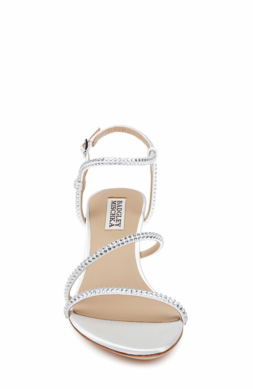 badgley-mischka-juliana-cross-strap-sandalen-wei-satin image 4