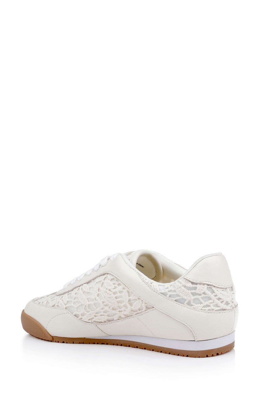 badgley-mischka-wylie-sneaker-creme-crochet-flach image 3