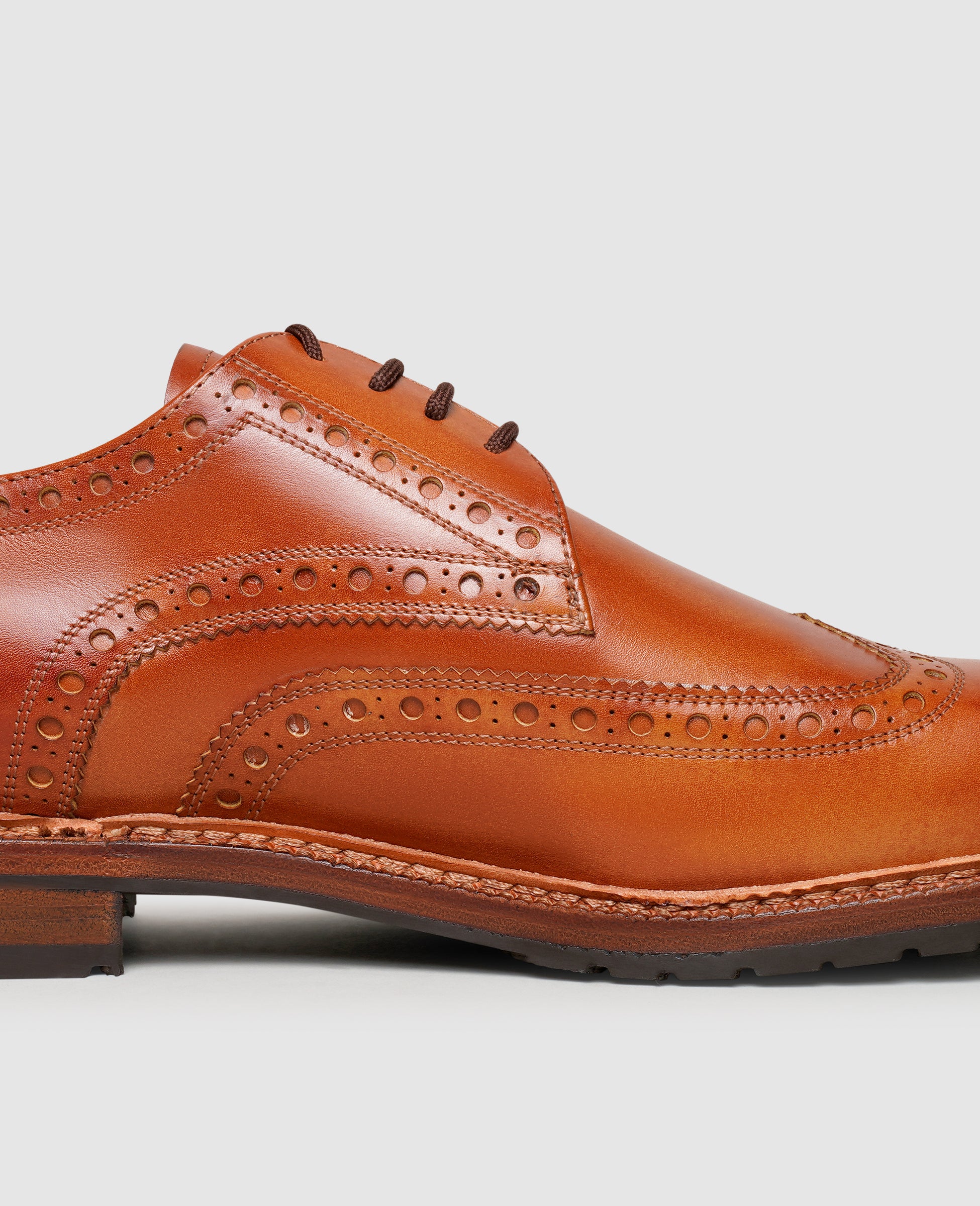heinrich-dinkelacker-genf-full-brogue-derby-cognac-weit image 5