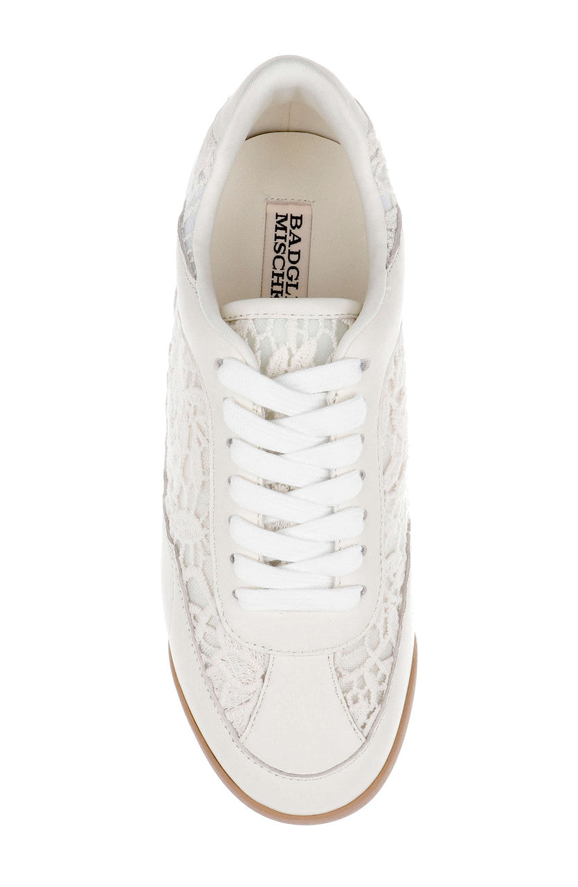 badgley-mischka-wylie-sneaker-creme-crochet-flach image 5