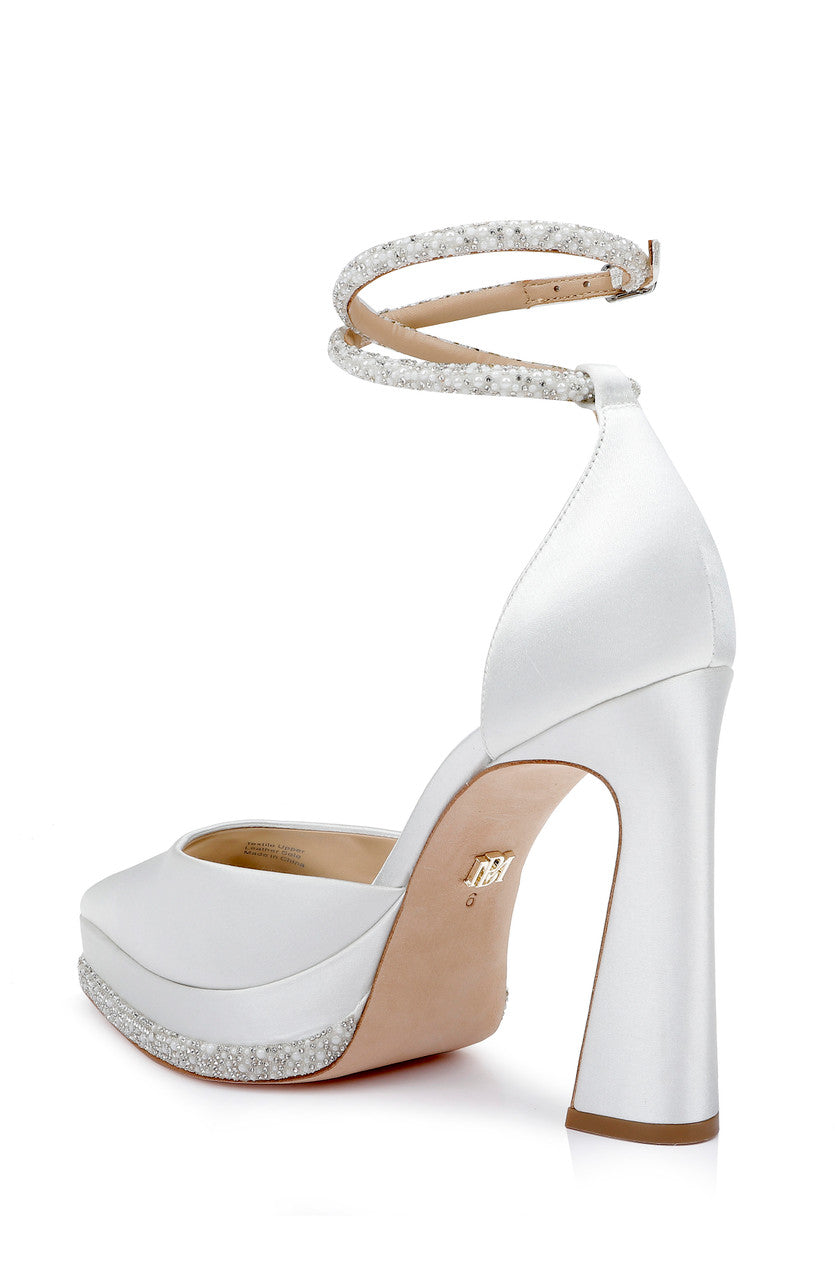 badgley-mischka-eliana-pointed-platforms-pumps-soft-white-satin image 3