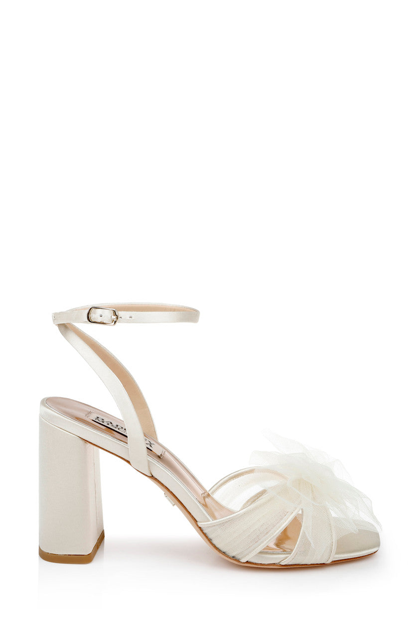 badgley-mischka-tess-mp6333-sandalen-soft-white-schleife image 3