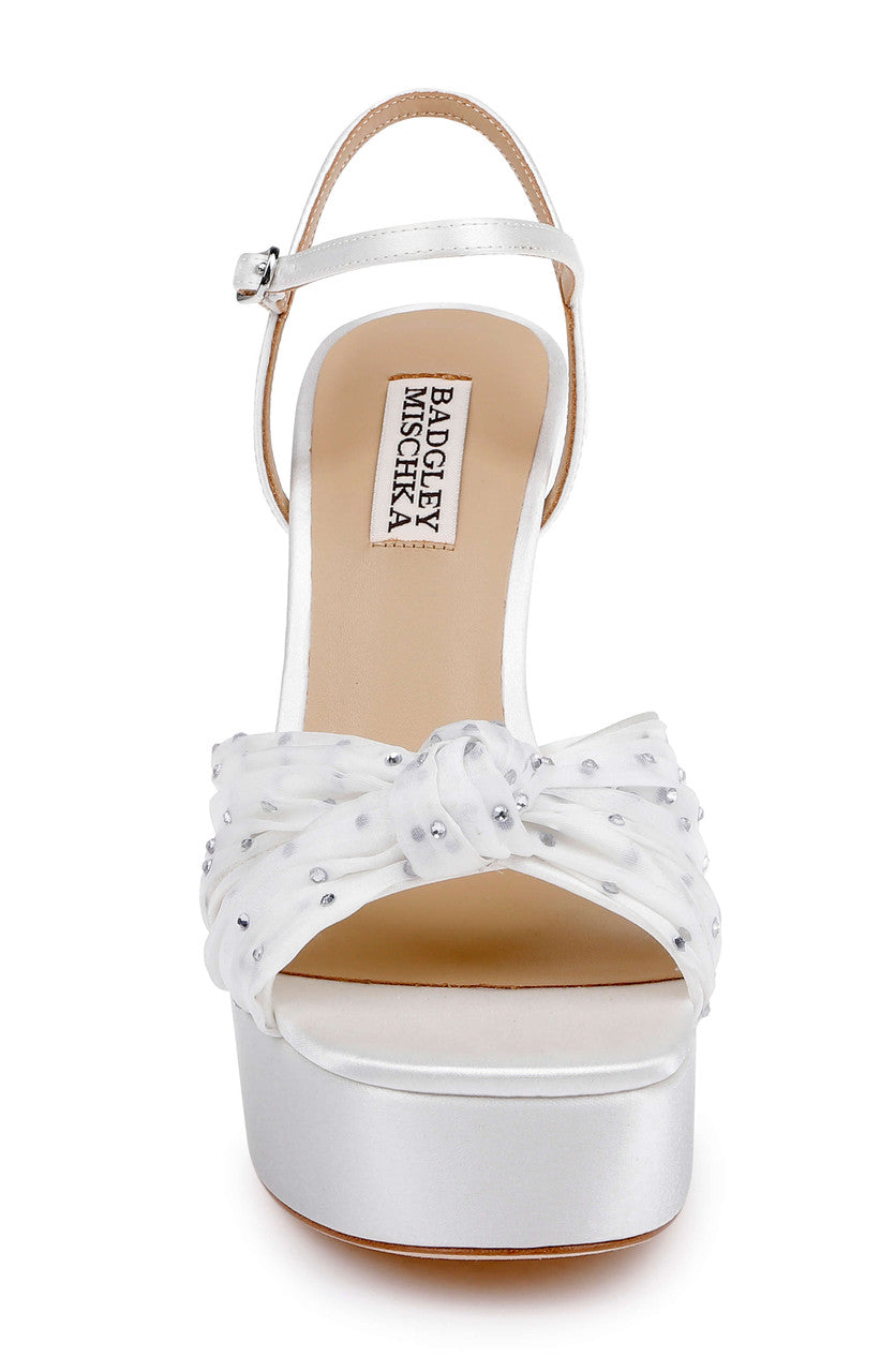 badgley-mischka-willabella-plateau-sandalen-wei-satin image 4