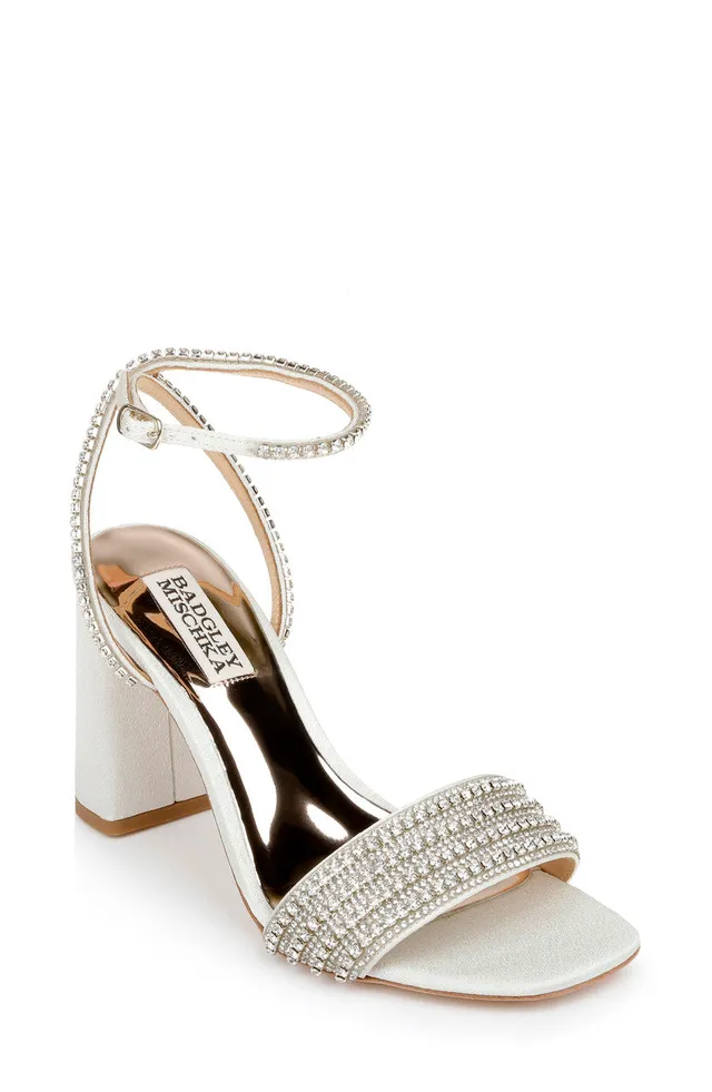 badgley-mischka-becca-strappy-block-heel-sandalen-ivory image 1