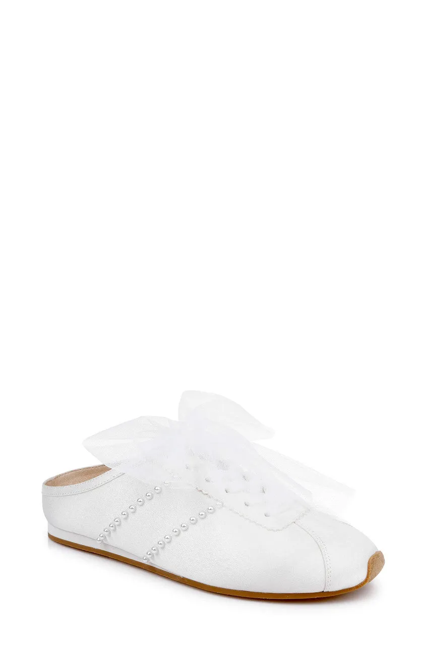 badgley-mischka-willy-mule-sneaker-wei-satin-gr-38 image 1